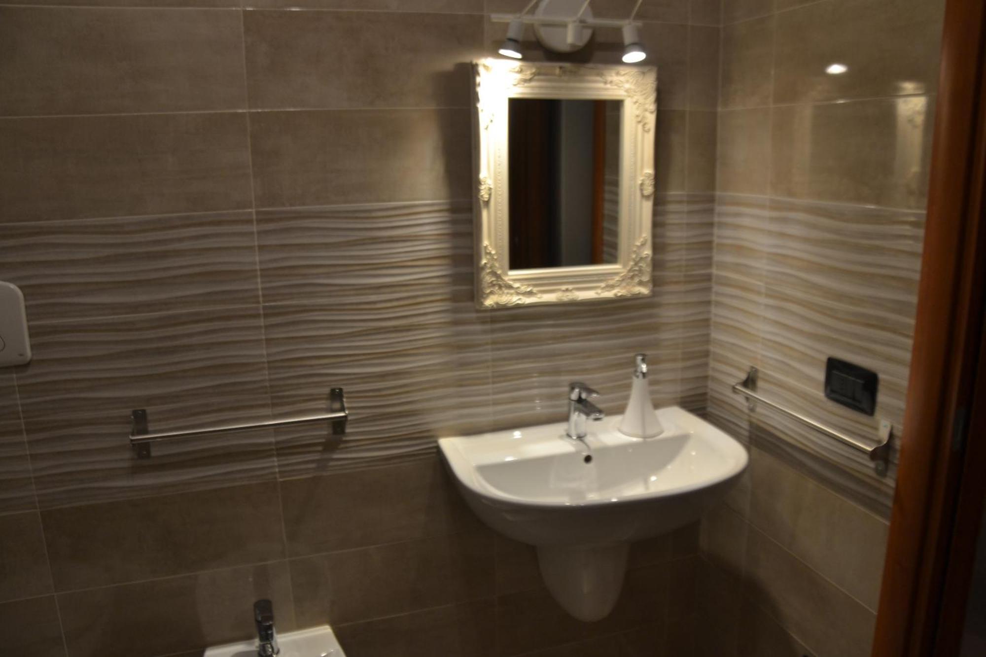 Residenze Principe Amedeo Hotel Bari Kültér fotó