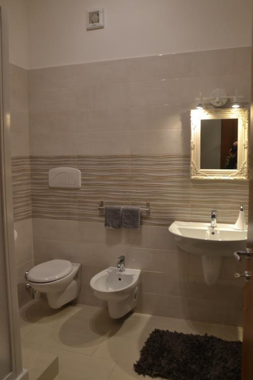 Residenze Principe Amedeo Hotel Bari Kültér fotó